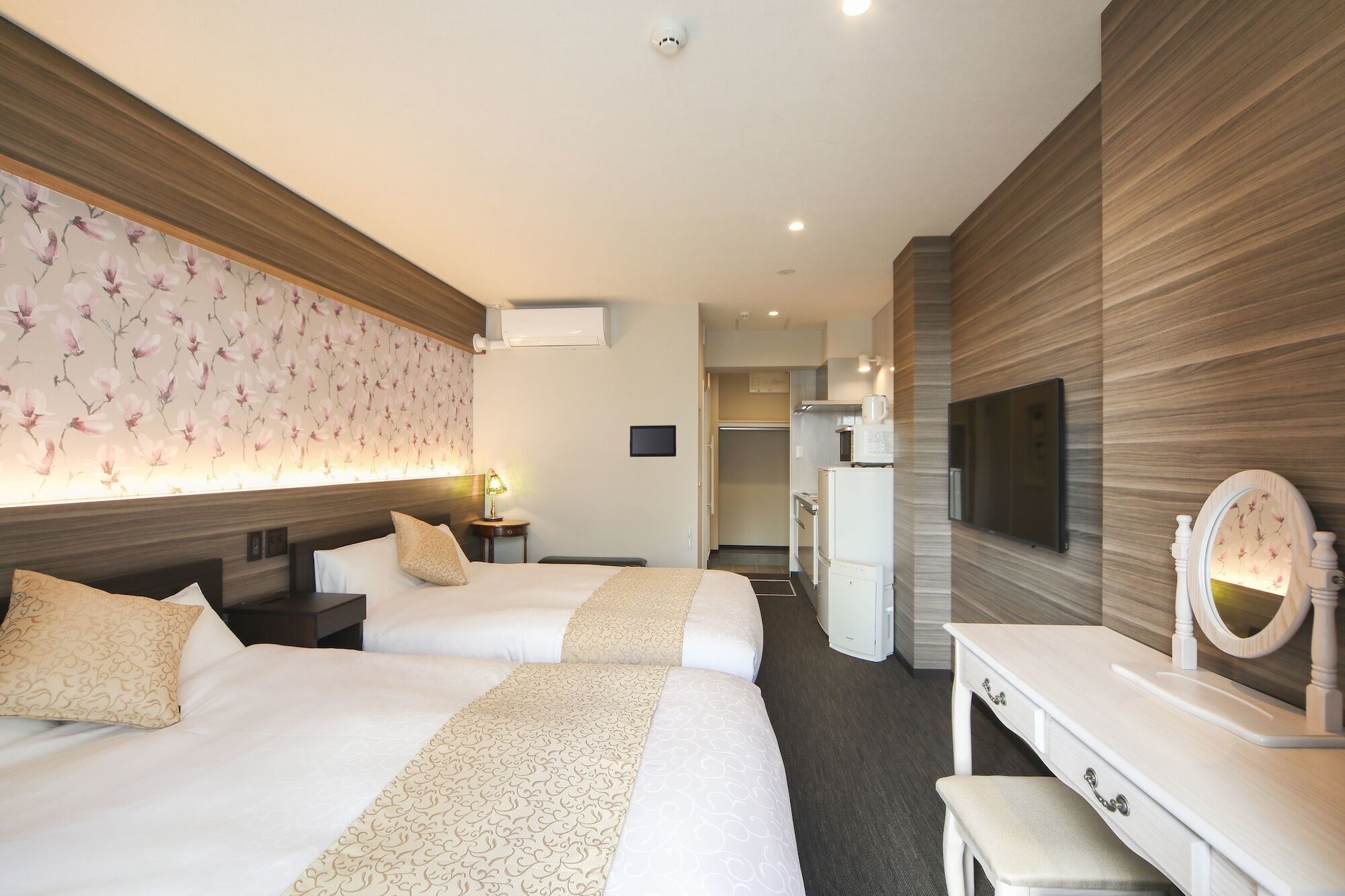 Grand Base Hakata Aparthotel Fukuoka  Exteriör bild